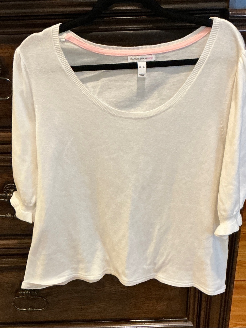 Isaac Mizrahi white Scoop Neck sweater